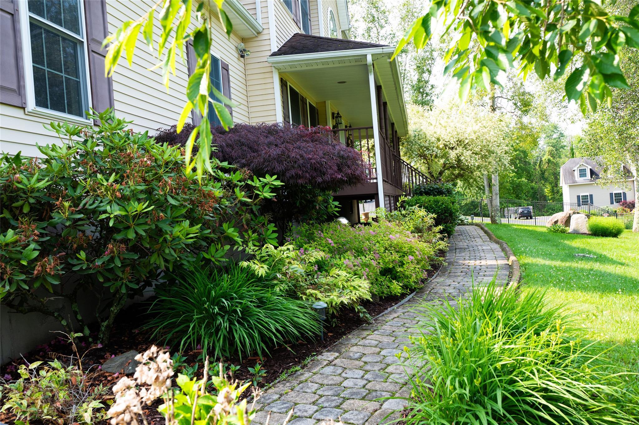 Single Family Victorian  Ulster County, NY 12547, MLS-828431-35