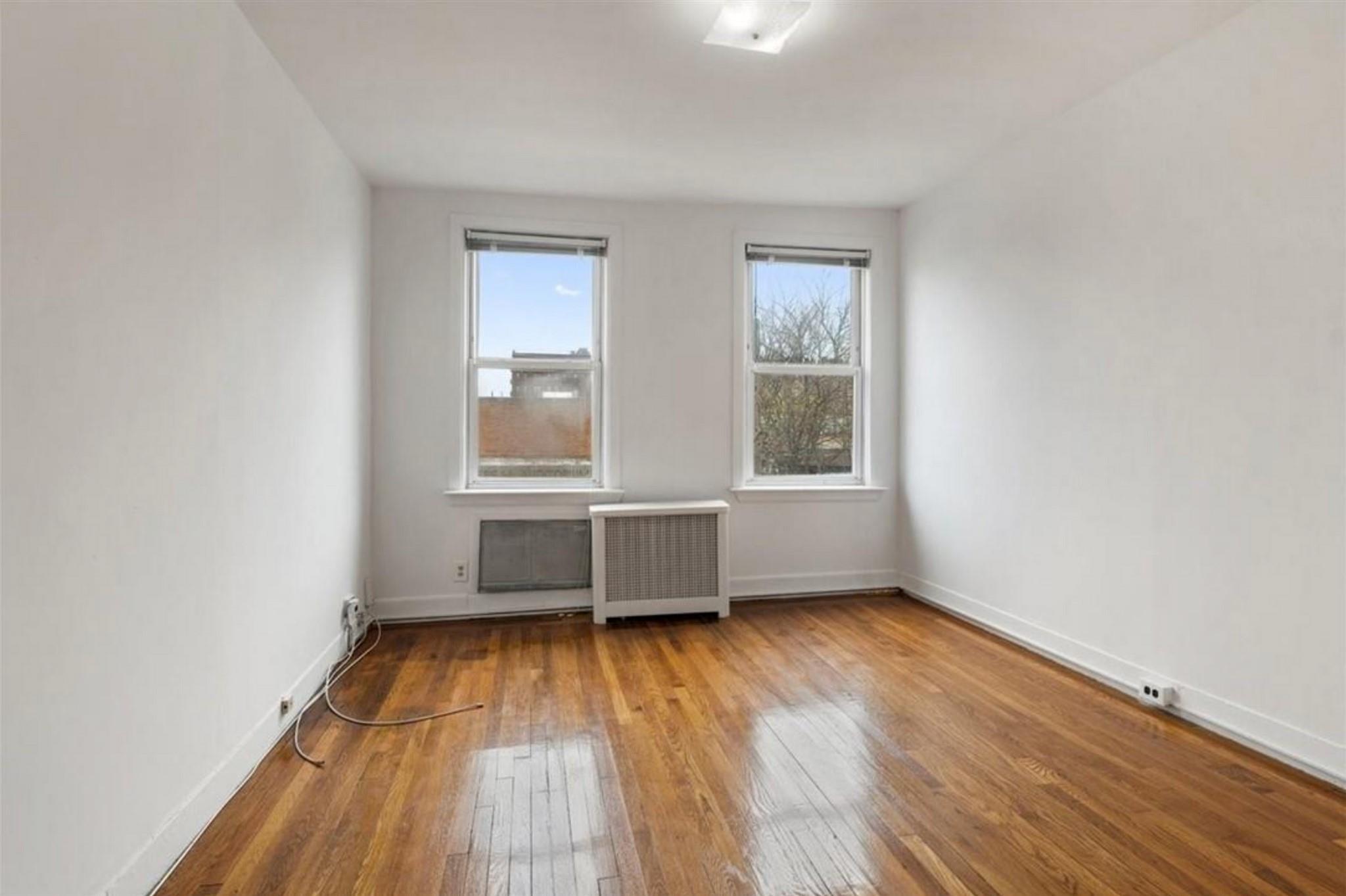 Apartment Mayflower  Bronx, NY 10461, MLS-828472-8