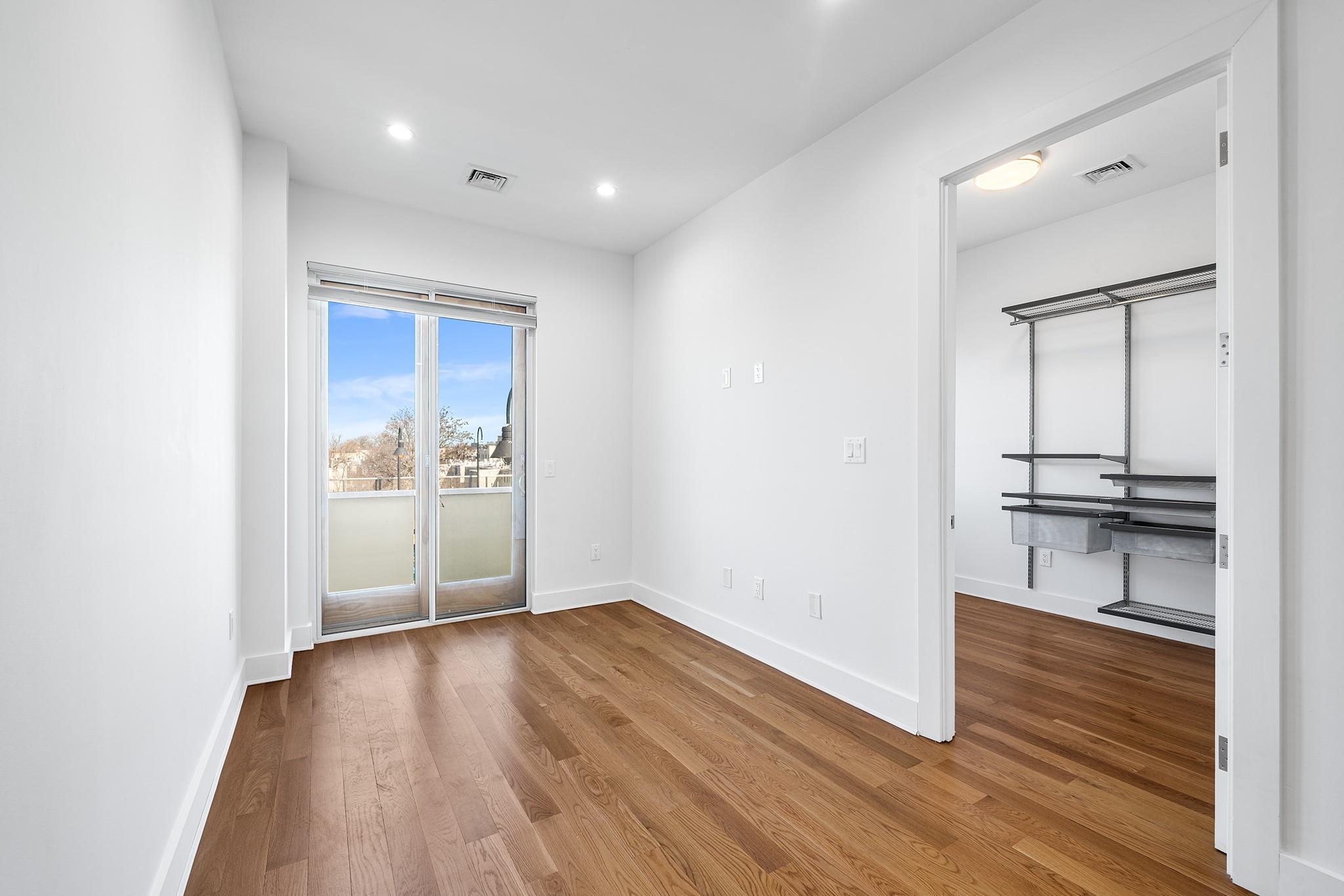 Condo Broadway  Brooklyn, NY 11207, MLS-828483-11