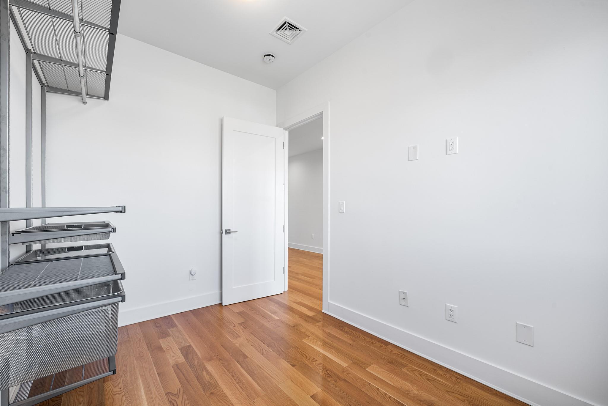 Condo Broadway  Brooklyn, NY 11207, MLS-828483-16