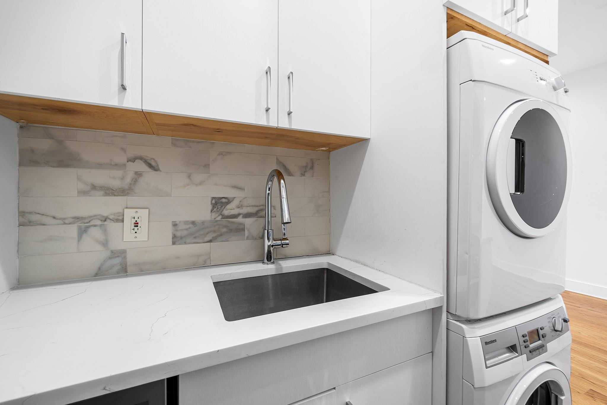Condo Broadway  Brooklyn, NY 11207, MLS-828483-8