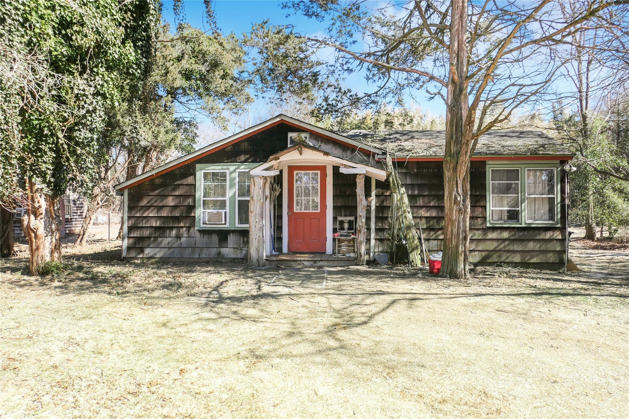 Single Family Burnett  Suffolk County, NY 11719, MLS-828492-7