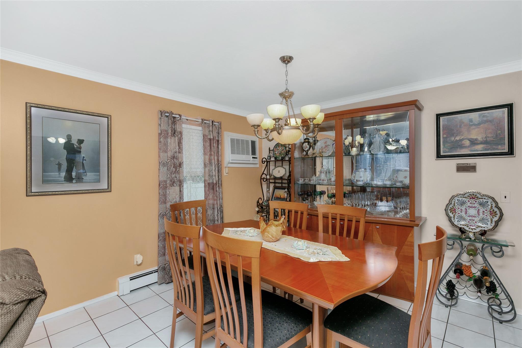 Single Family Walnut  Nassau County, NY 11735, MLS-828548-8