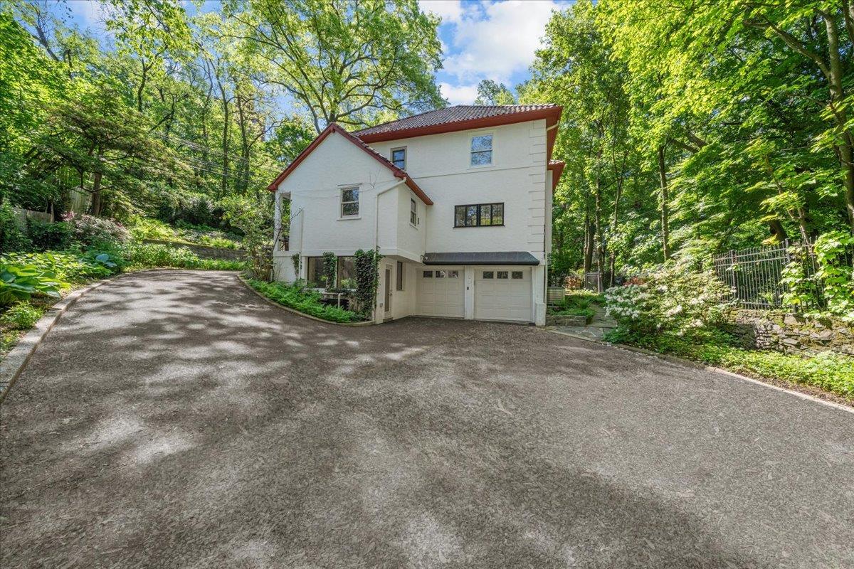 Single Family Palisade  Bronx, NY 10463, MLS-828549-46