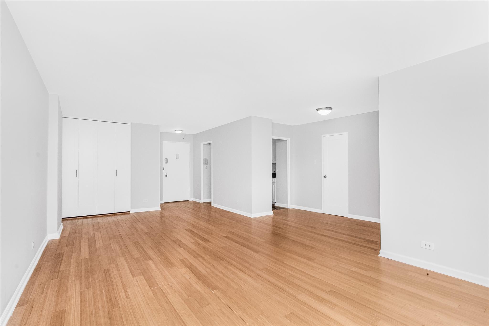 Coop Johnson  Bronx, NY 10463, MLS-828556-5