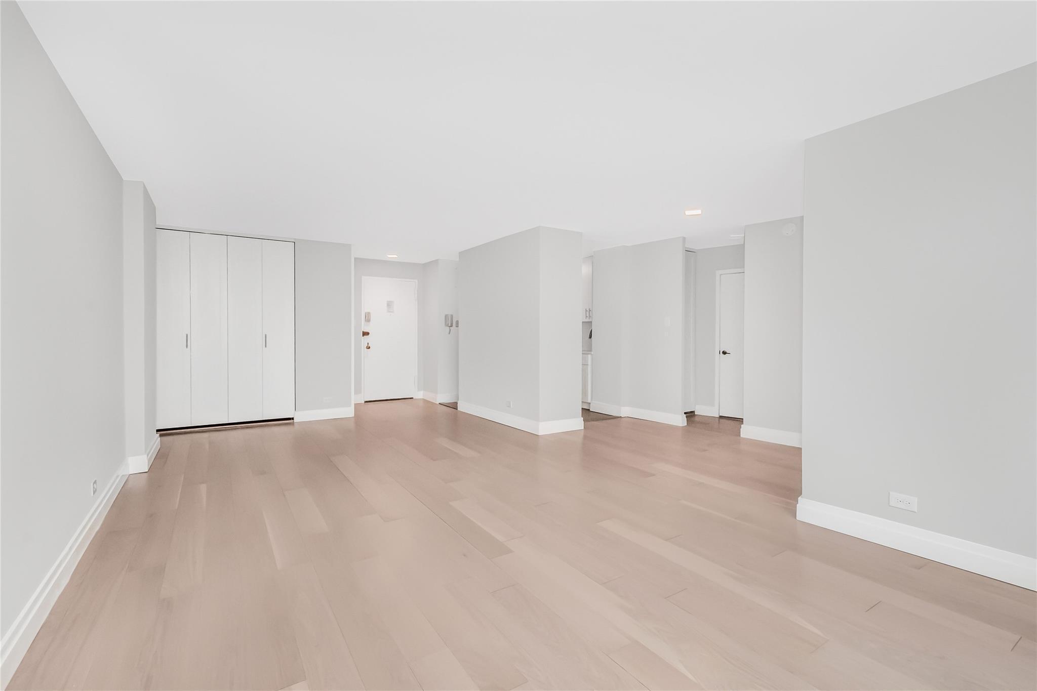 Coop Johnson  Bronx, NY 10463, MLS-828570-6