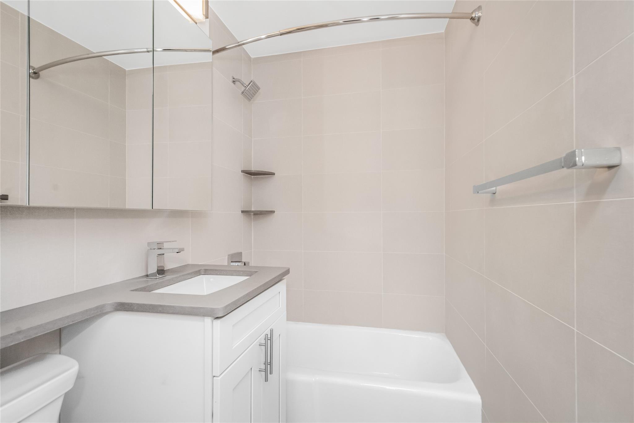 Coop Johnson  Bronx, NY 10463, MLS-828570-7