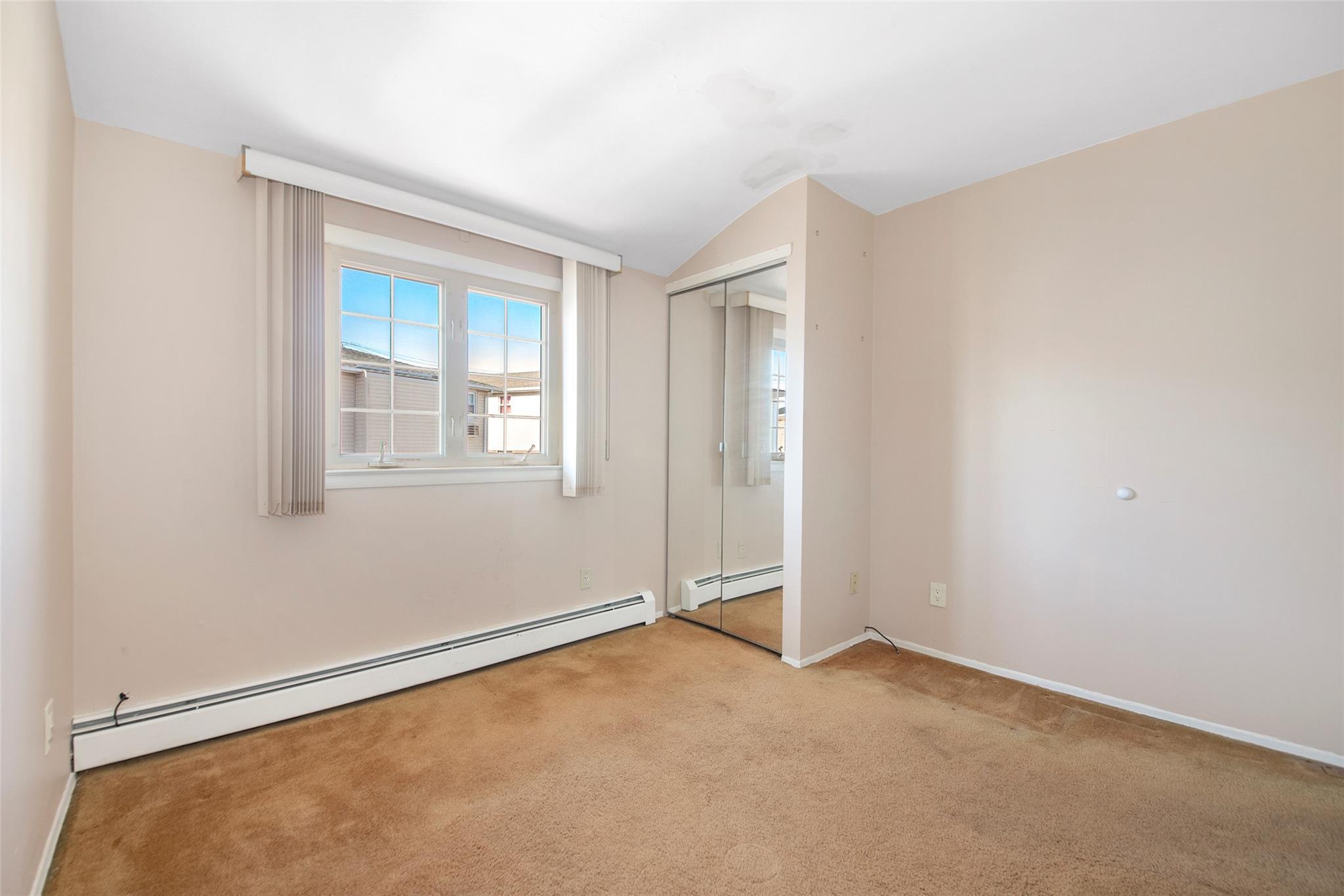 Single Family 99th  Queens, NY 11414, MLS-828602-35