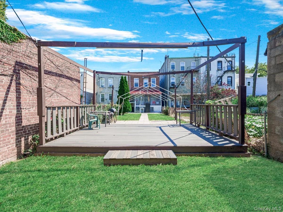 Single Family Norwood  Brooklyn, NY 11208, MLS-828605-16