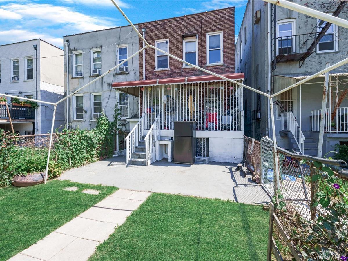 Single Family Norwood  Brooklyn, NY 11208, MLS-828605-17