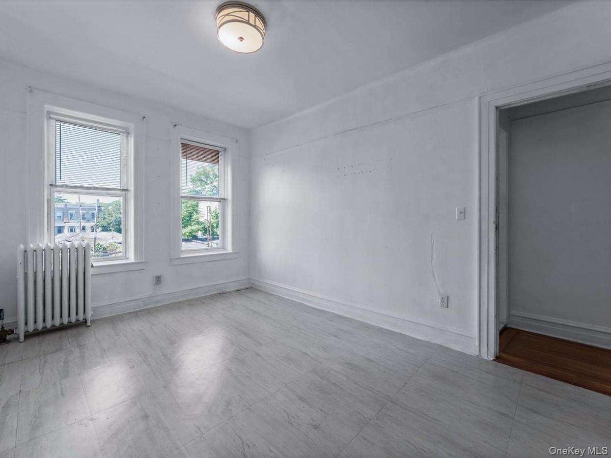 Single Family Norwood  Brooklyn, NY 11208, MLS-828605-28