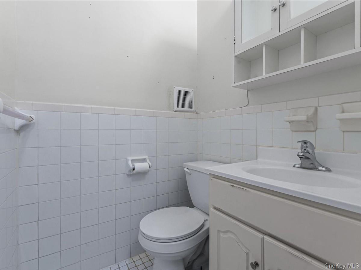 Single Family Norwood  Brooklyn, NY 11208, MLS-828605-34