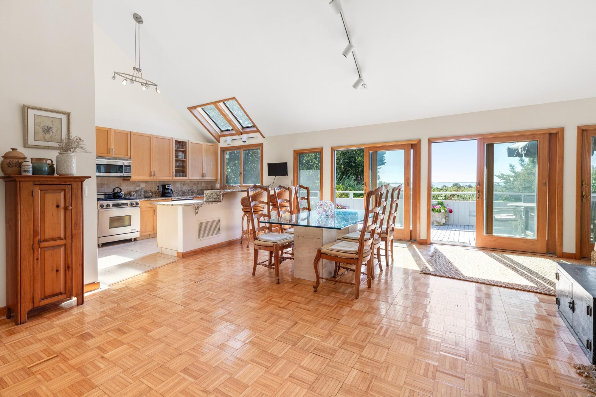 Single Family Kenwood  Suffolk County, NY 11968, MLS-828703-11