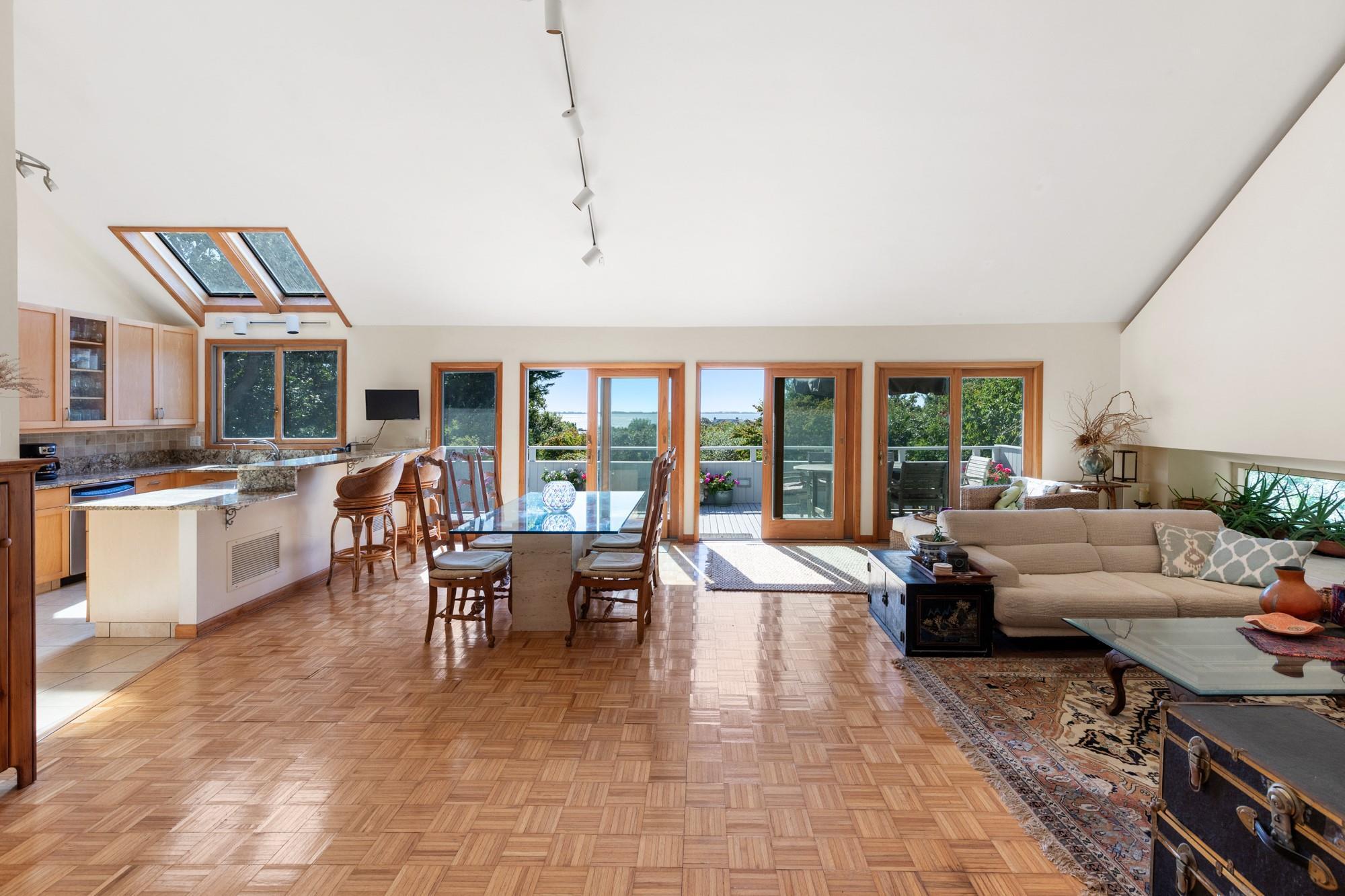 Single Family Kenwood  Suffolk County, NY 11968, MLS-828703-6