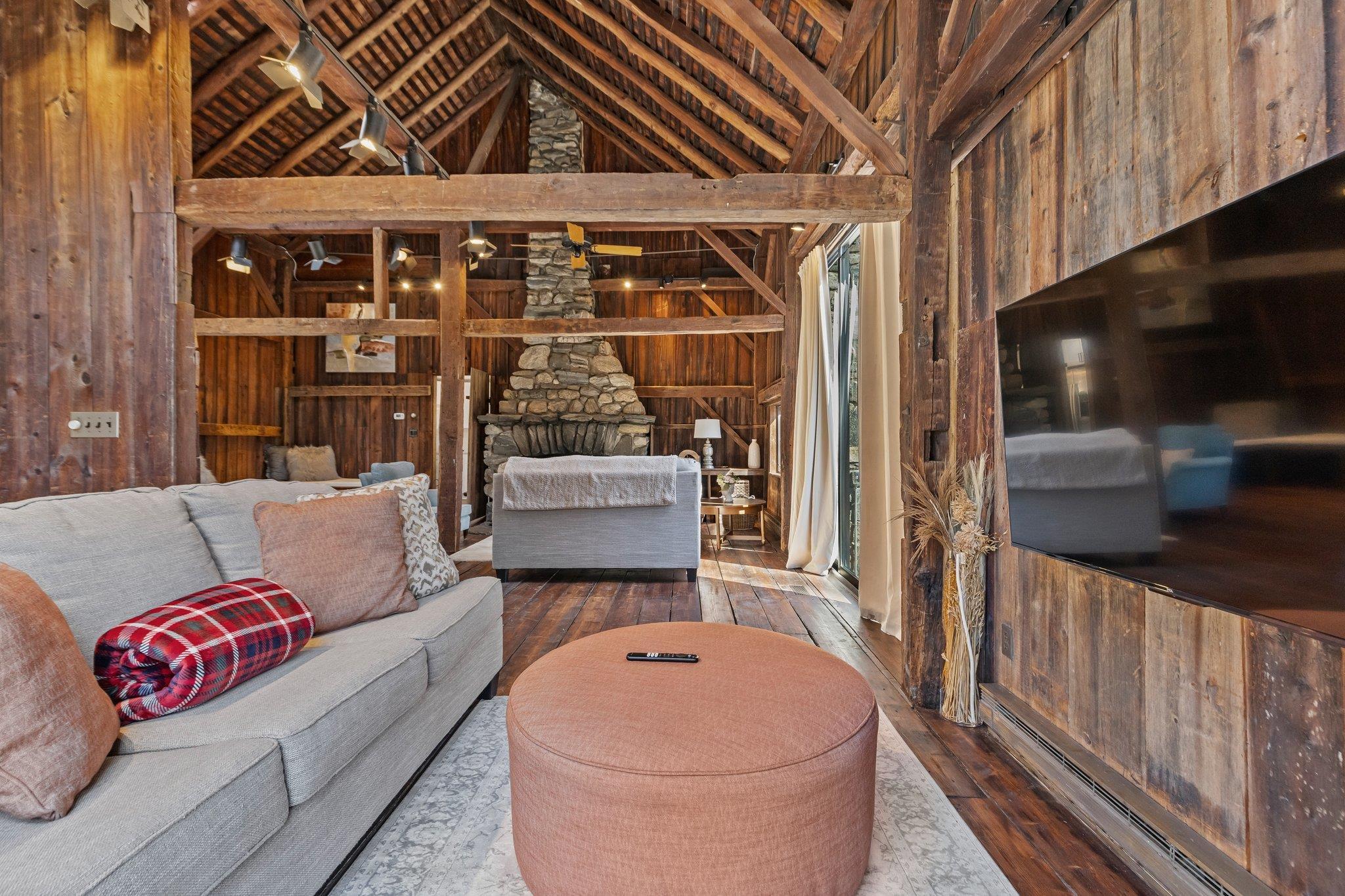 Single Family Chestnut Ridge Westchester County, NY 10549, MLS-828729-12