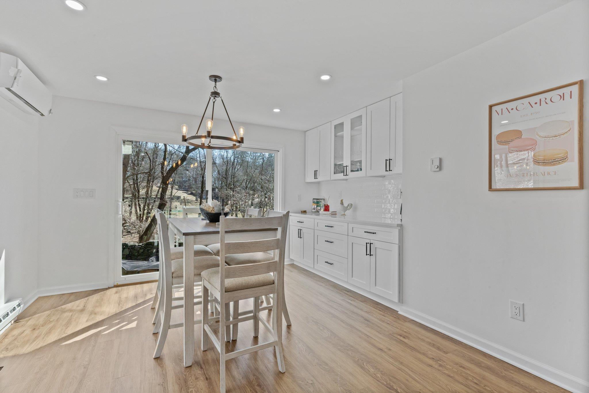 Single Family Chestnut Ridge Westchester County, NY 10549, MLS-828729-23