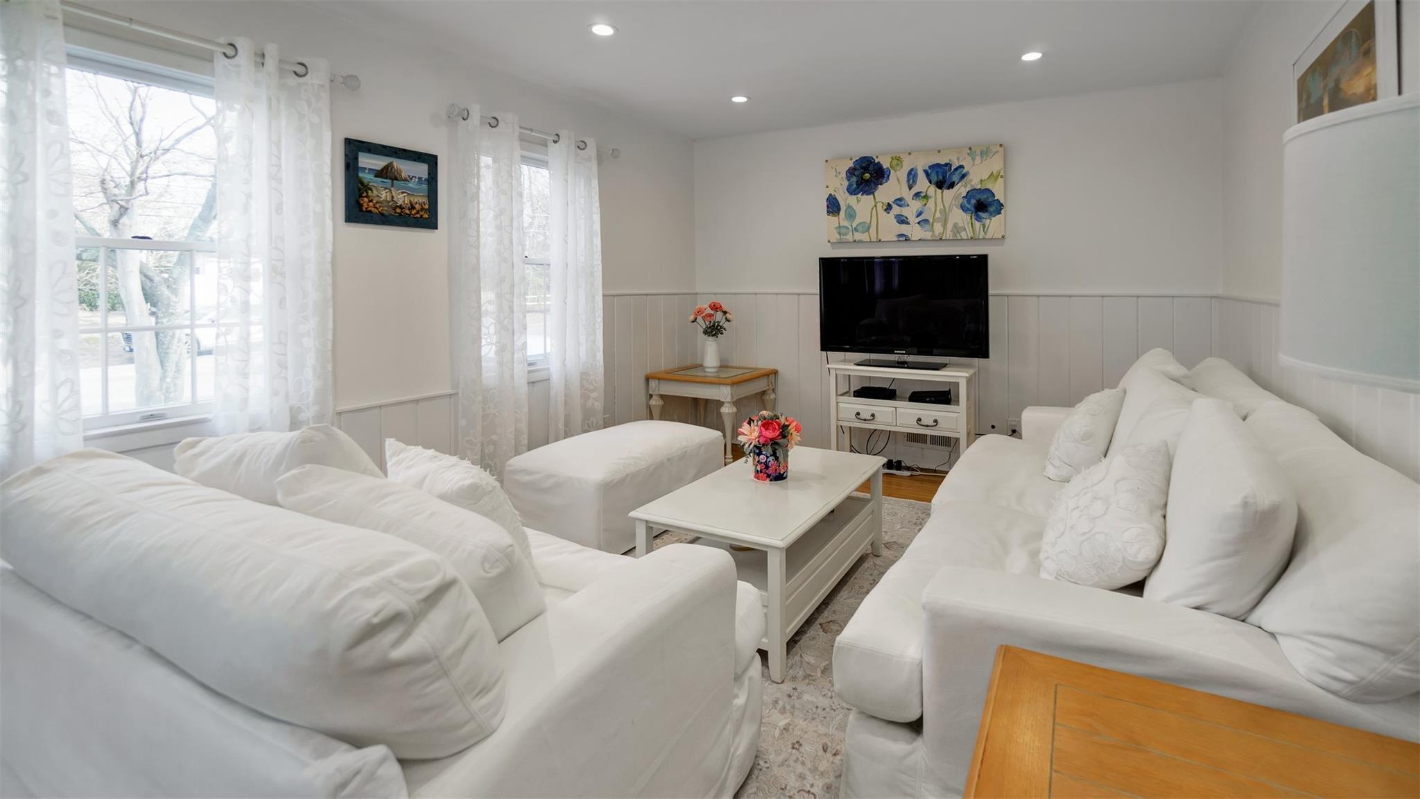 Single Family Peconic Bay  Suffolk County, NY 11948, MLS-828785-7