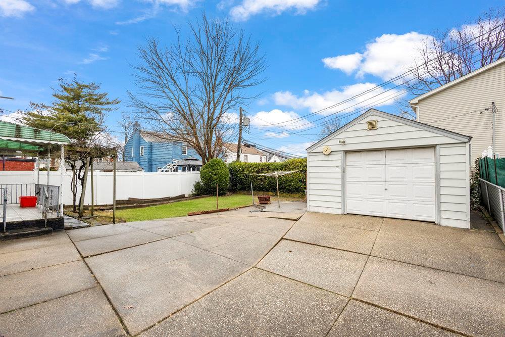 Single Family Hathaway  Nassau County, NY 11003, MLS-828810-19