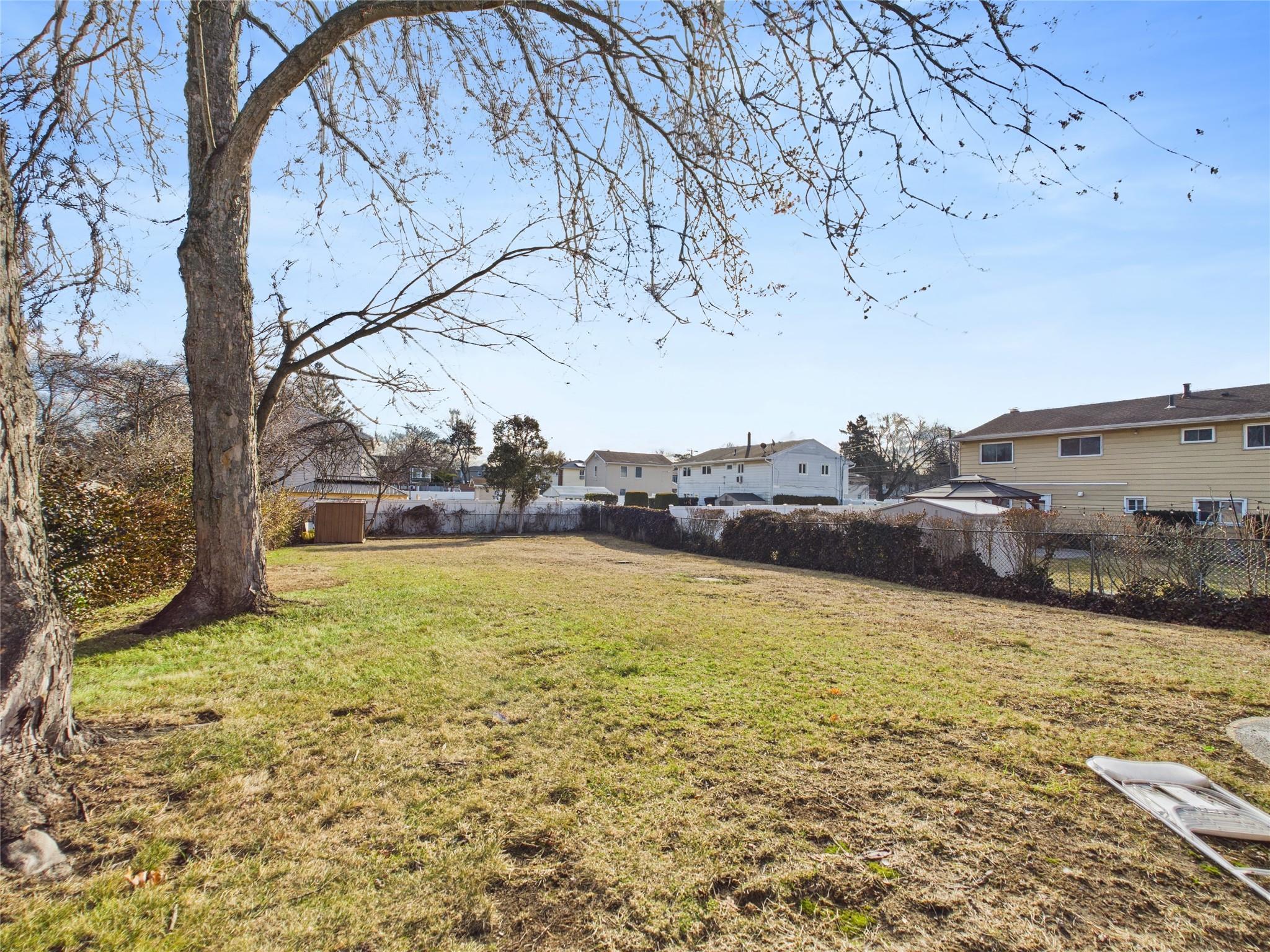 Single Family Commack  Suffolk County, NY 11729, MLS-828819-4
