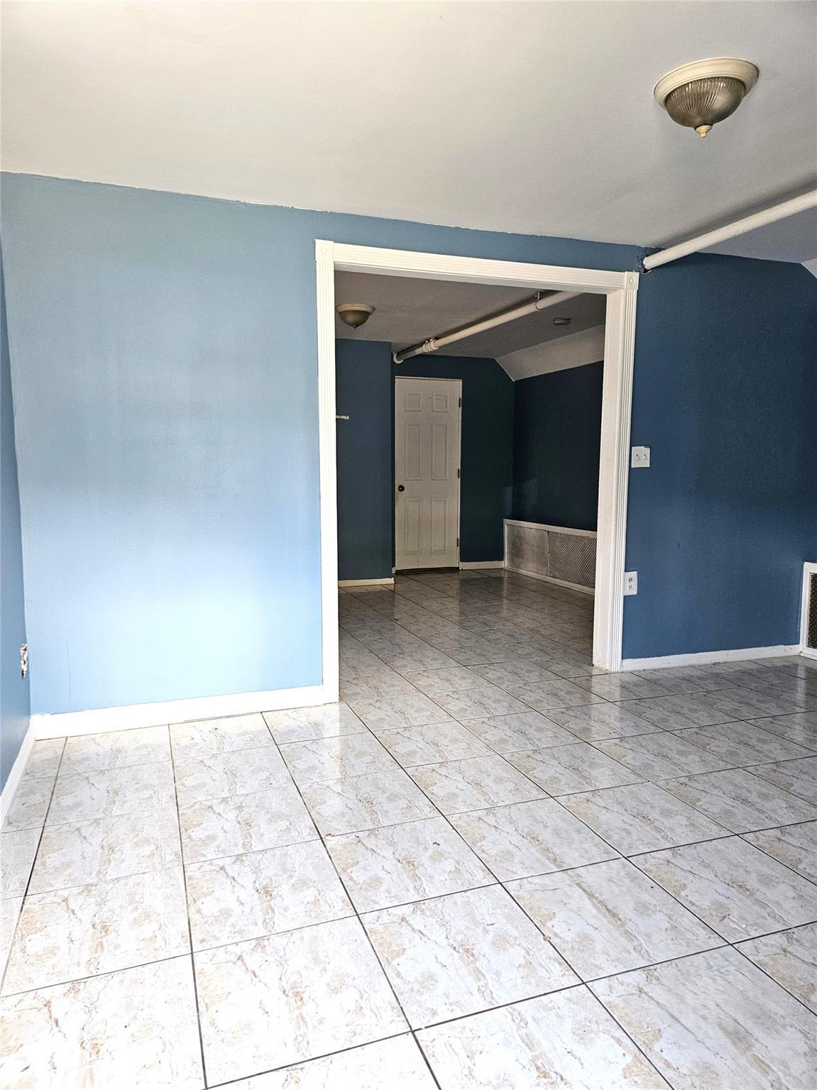 Single Family 84th  Queens, NY 11370, MLS-828826-2