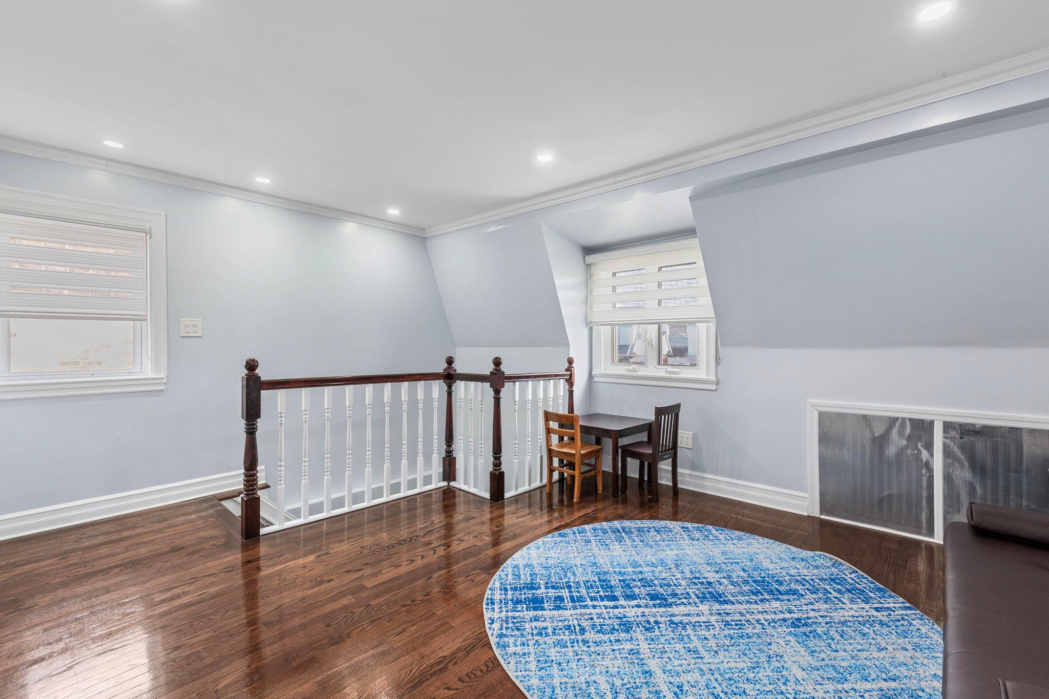 Single Family 180th  Queens, NY 11366, MLS-828831-11