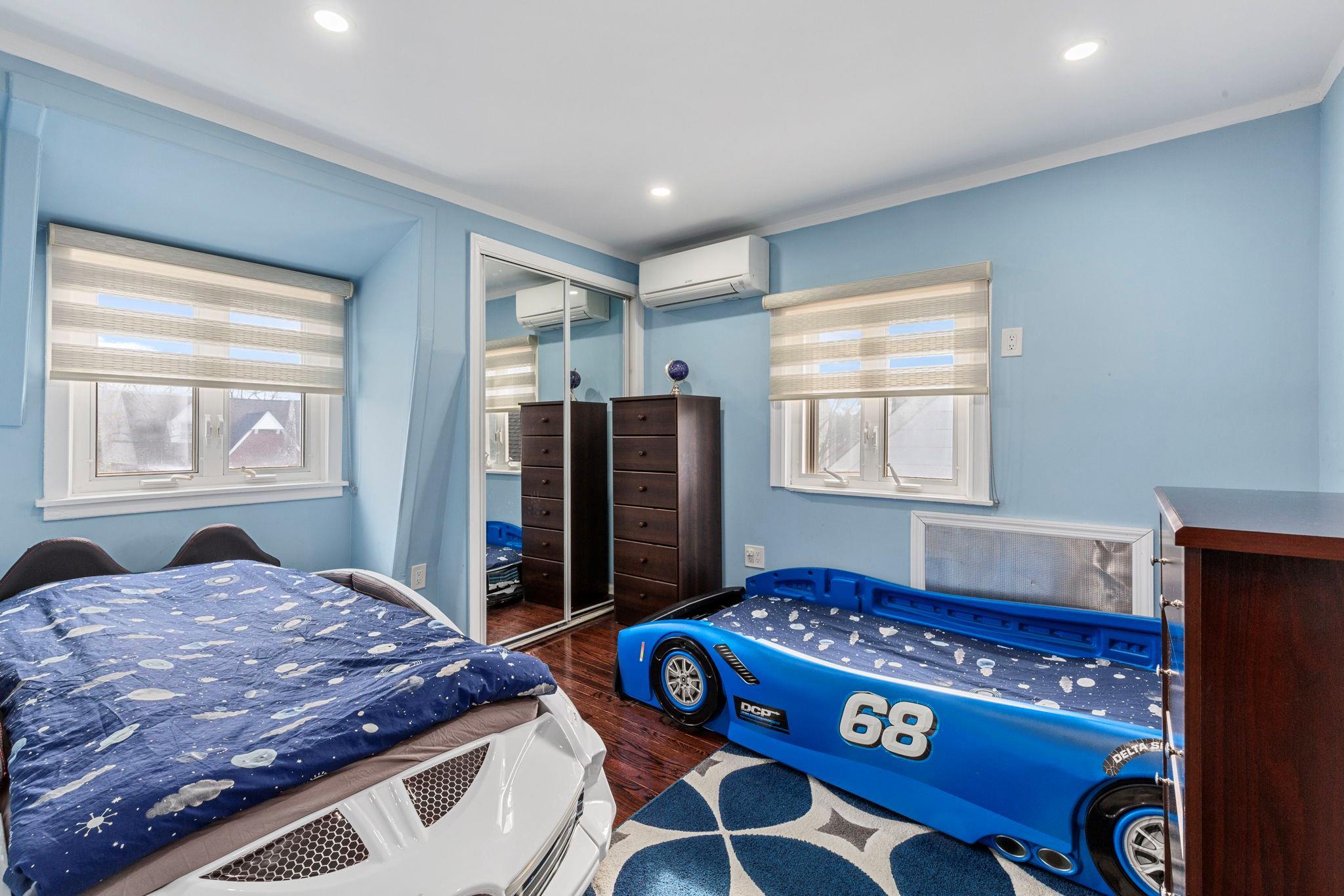 Single Family 180th  Queens, NY 11366, MLS-828831-14
