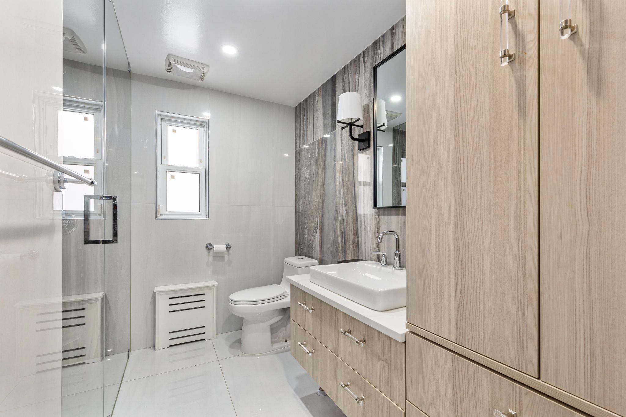 Single Family 180th  Queens, NY 11366, MLS-828831-16
