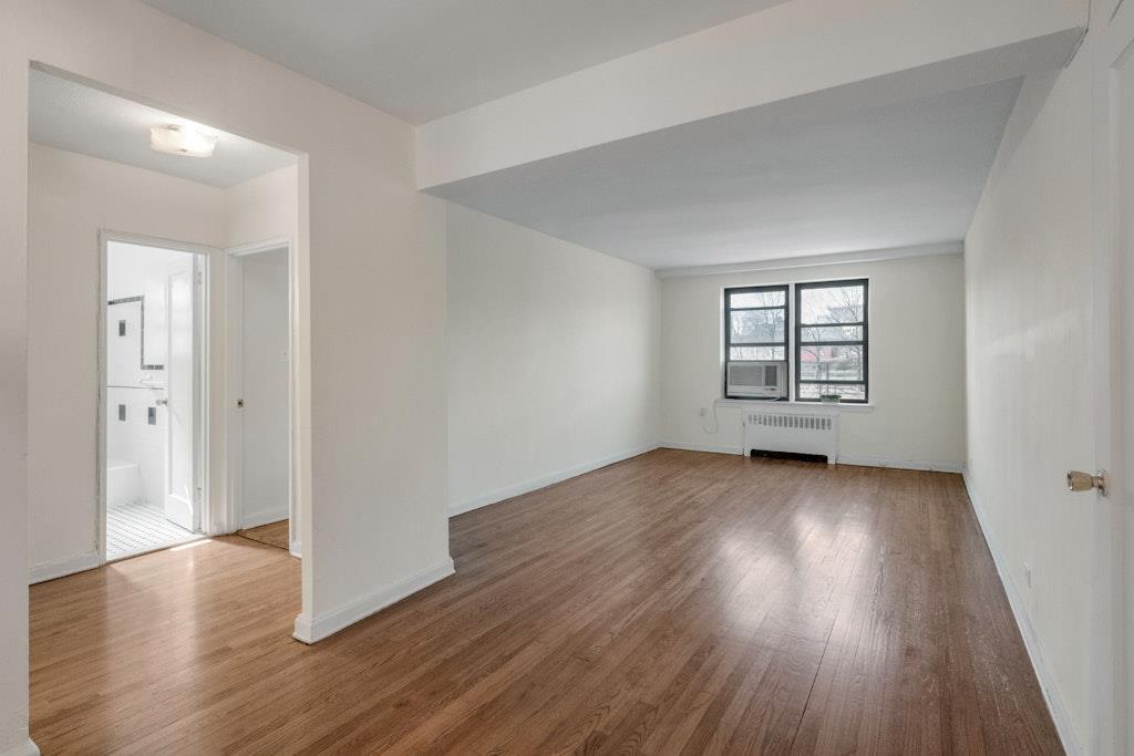 Coop Greystone  Bronx, NY 10463, MLS-828930-2