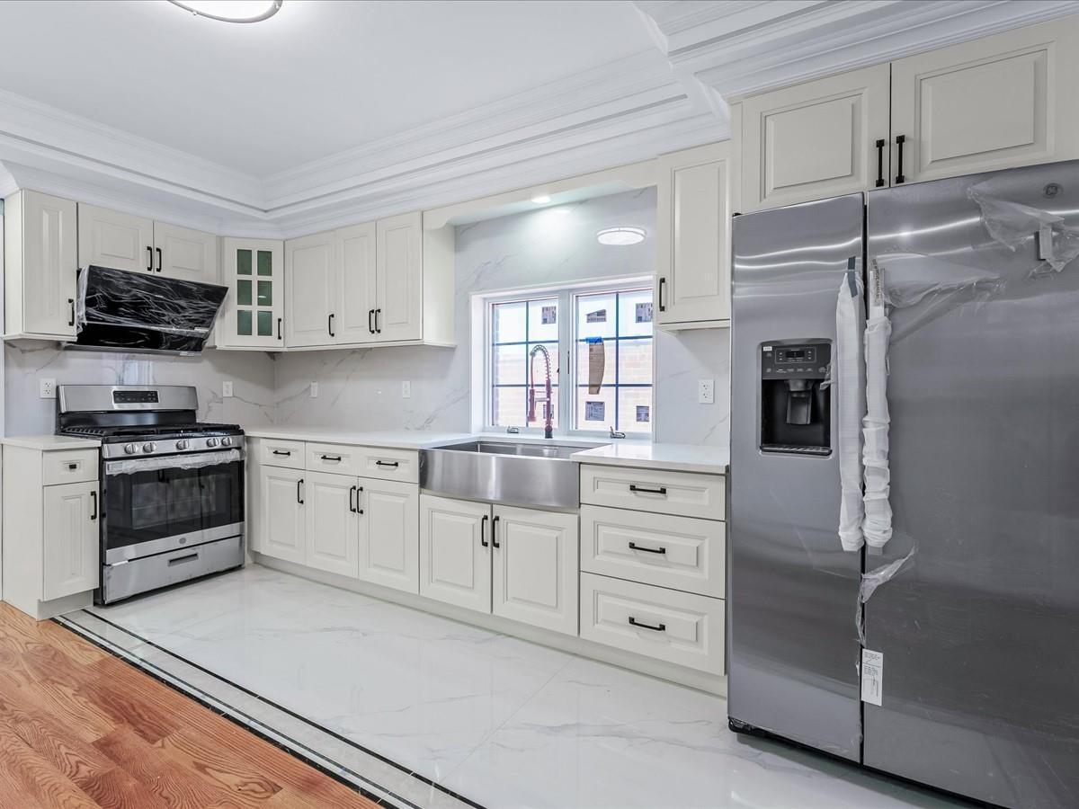 Single Family 204  Queens, NY 11361, MLS-828937-24