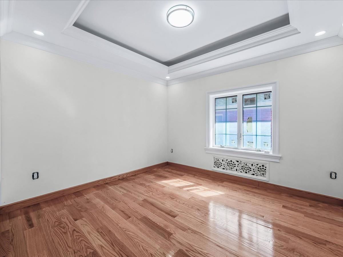 Single Family 204  Queens, NY 11361, MLS-828937-32