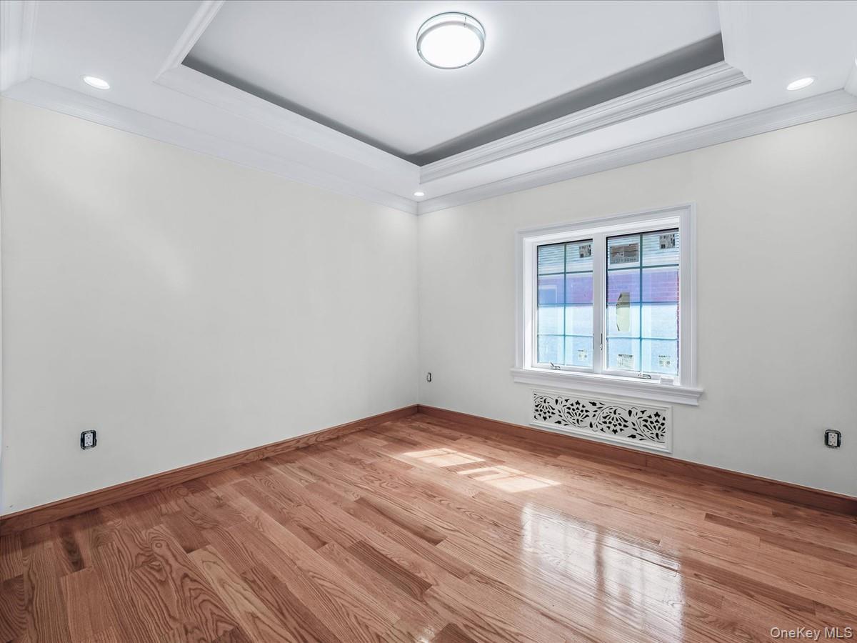 Single Family 204 Queens, NY 11361, MLS-828937-40