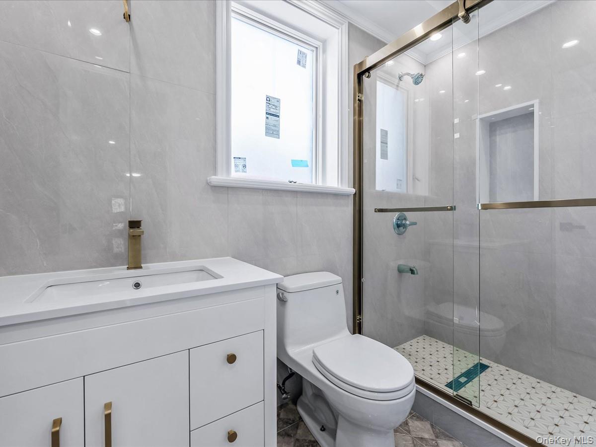 Single Family 204 Queens, NY 11361, MLS-828937-44