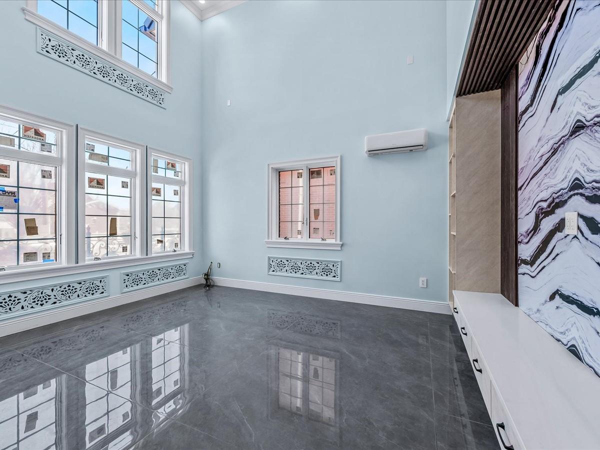 Single Family 204  Queens, NY 11361, MLS-828937-9
