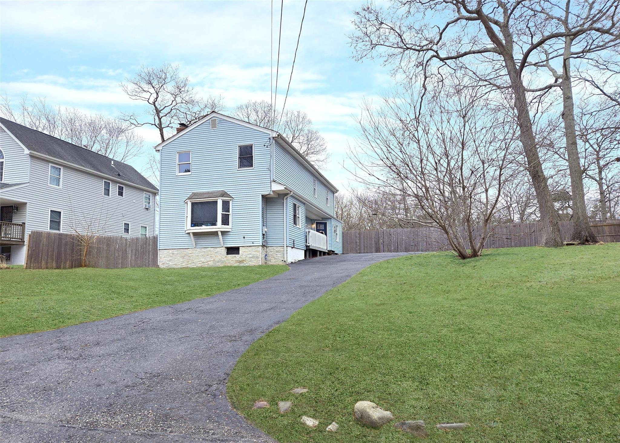 Single Family Pineoaks  Suffolk County, NY 11738, MLS-828962-3