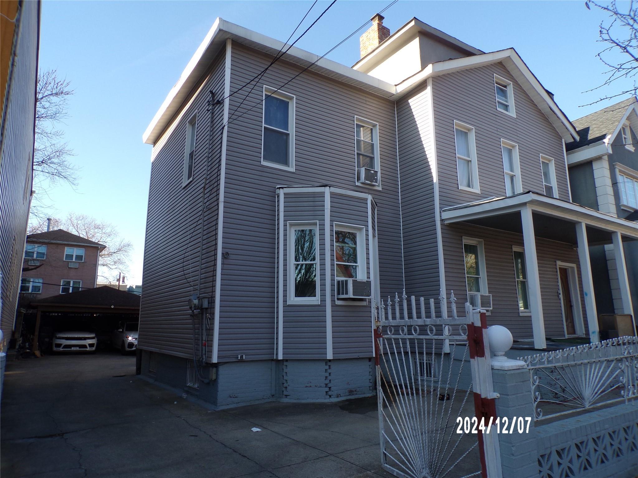 Single Family Hendrix  Brooklyn, NY 11207, MLS-828991-2