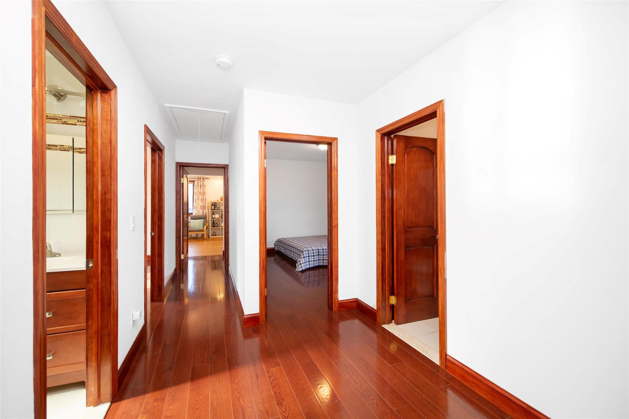 Single Family 187th  Queens, NY 11365, MLS-829032-6