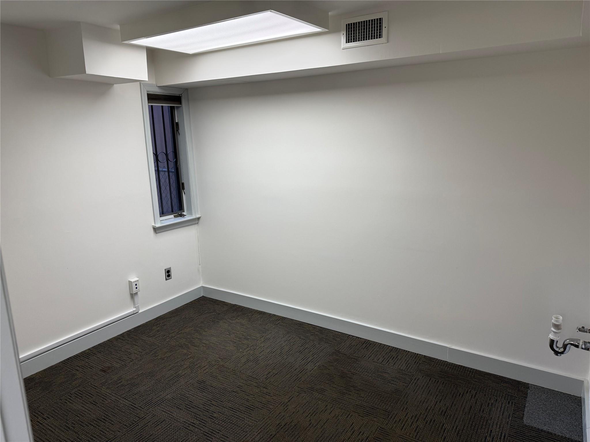 Commercial Lease Williamsbridge  Bronx, NY 10461, MLS-829043-13