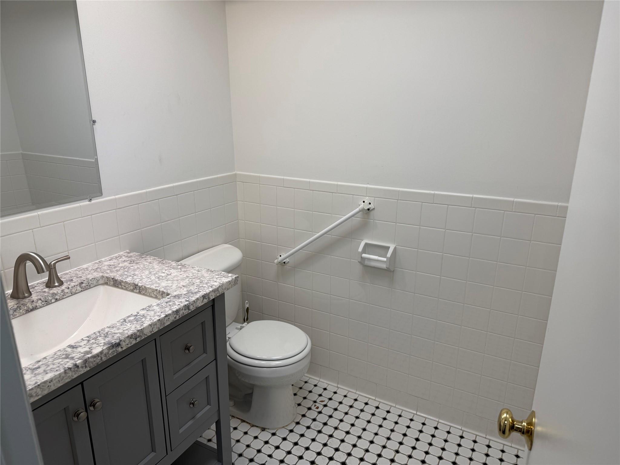 Commercial Lease Williamsbridge  Bronx, NY 10461, MLS-829043-3