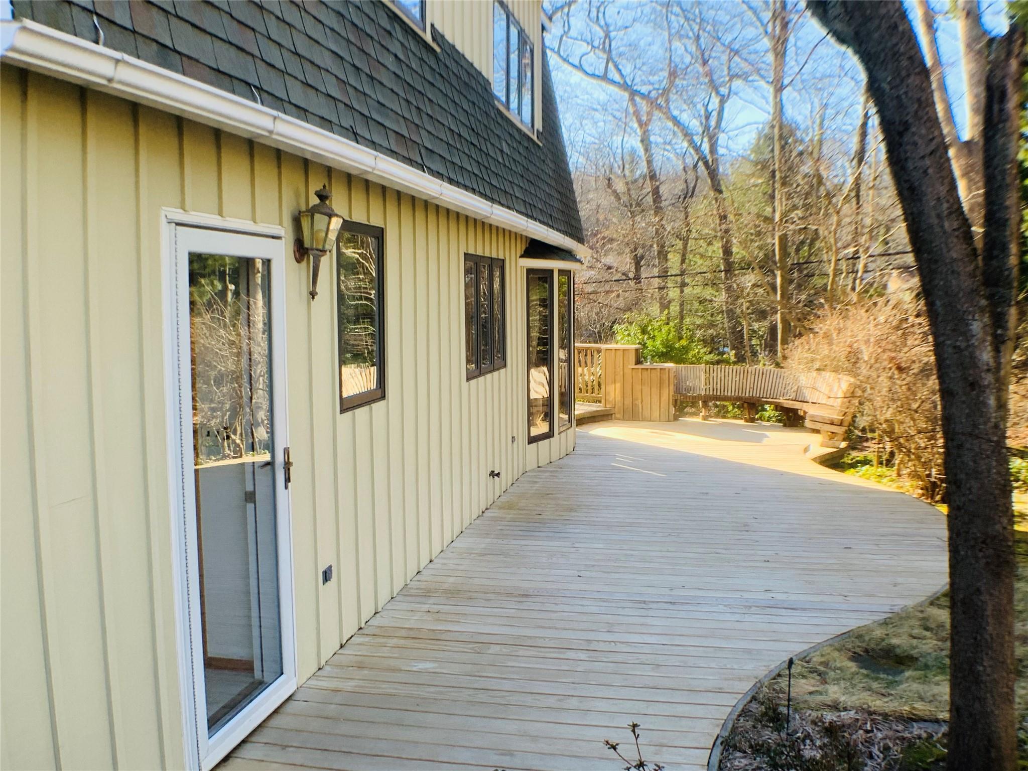 Single Family Oak  Suffolk County, NY 11792, MLS-829067-31