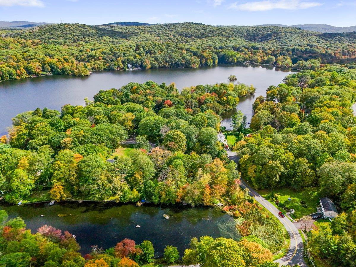 Single Family Lake Shore  Putnam County, NY 10579, MLS-829104-3