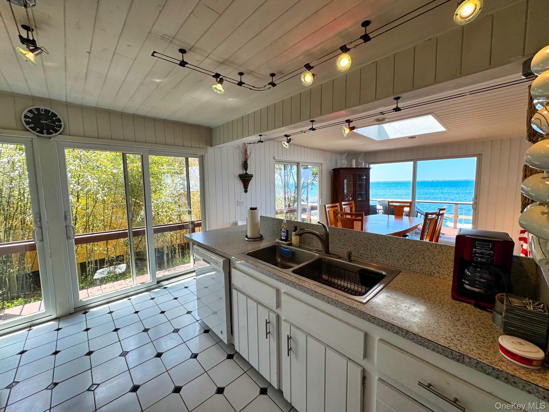 Single Family Bay Walk Suffolk County, NY 11782, MLS-829185-21