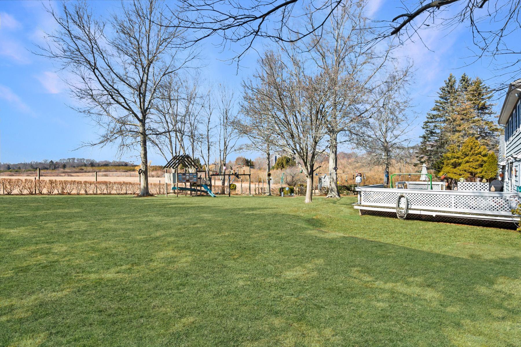 Single Family Pier  Suffolk County, NY 11901, MLS-829196-28