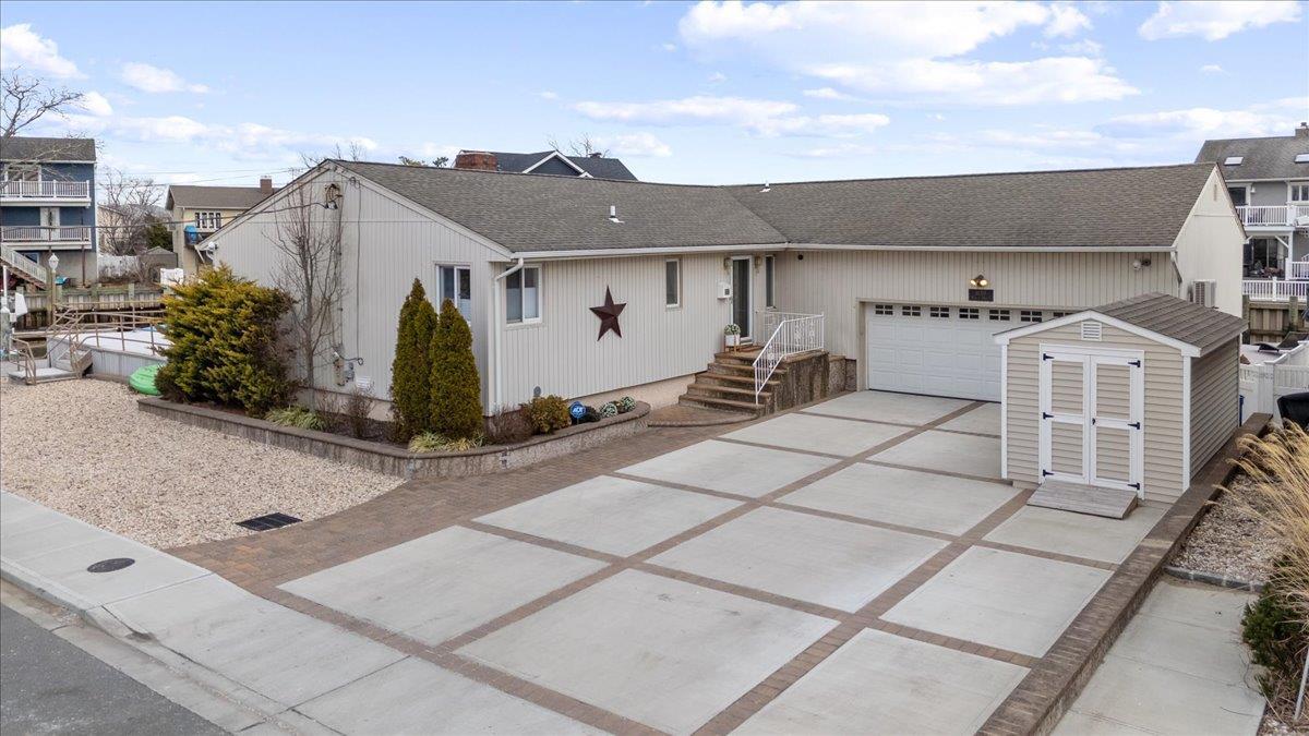 Single Family Hayes  Nassau County, NY 11510, MLS-829252-43