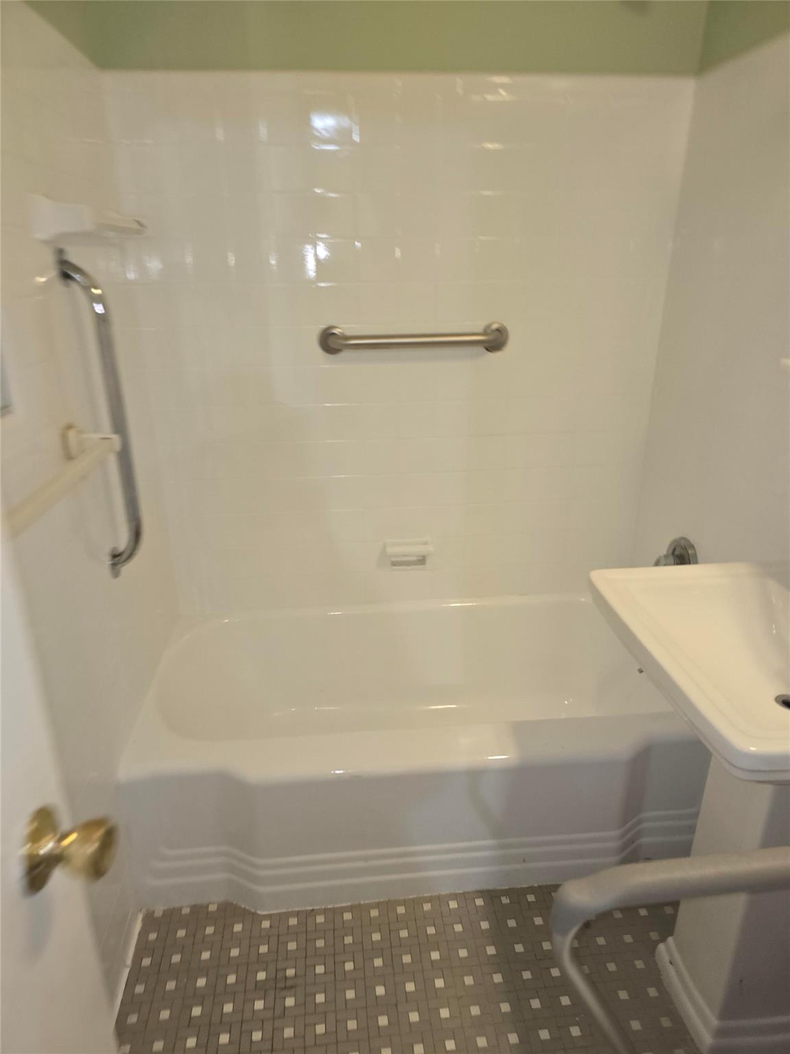 Coop Knolls  Bronx, NY 10463, MLS-829311-10
