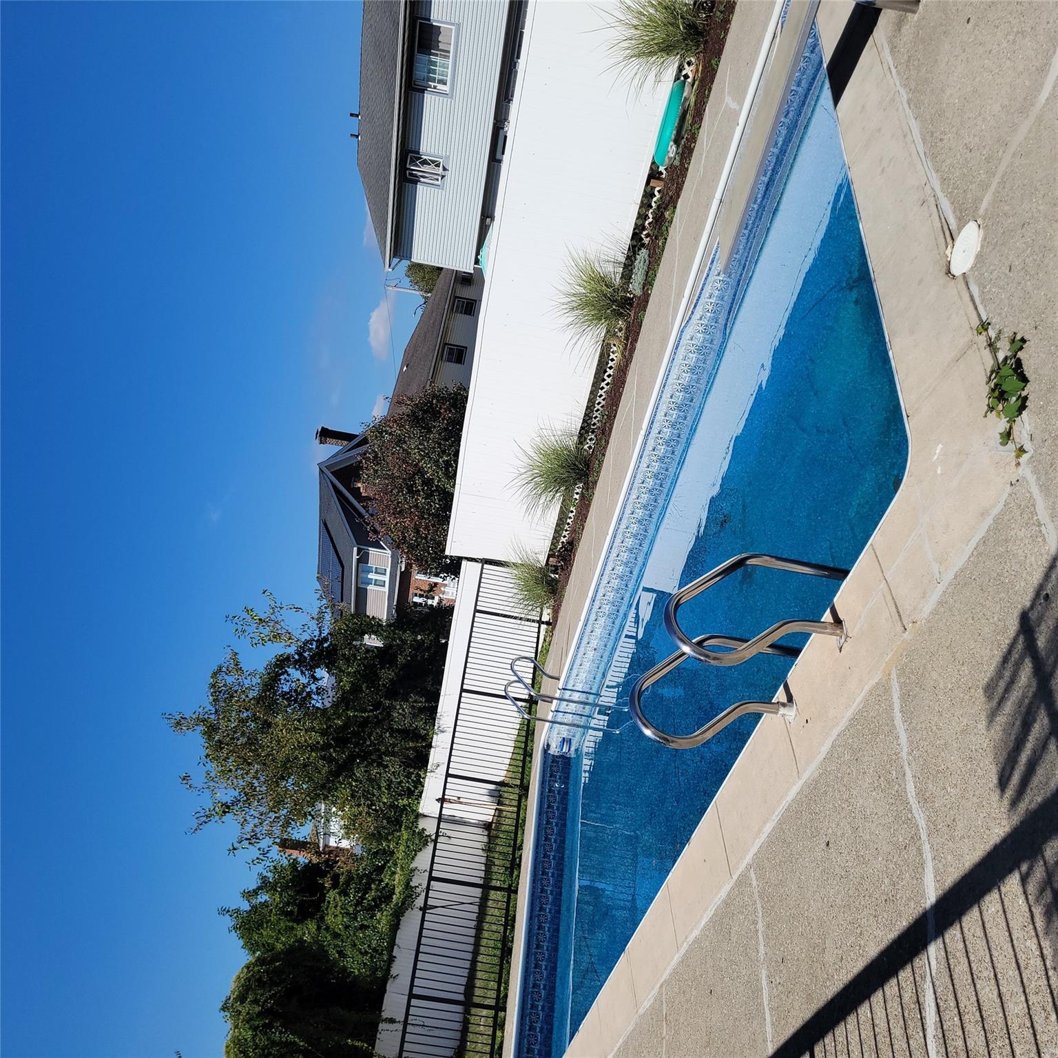 Single Family Egmont  Queens, NY 11691, MLS-829341-10