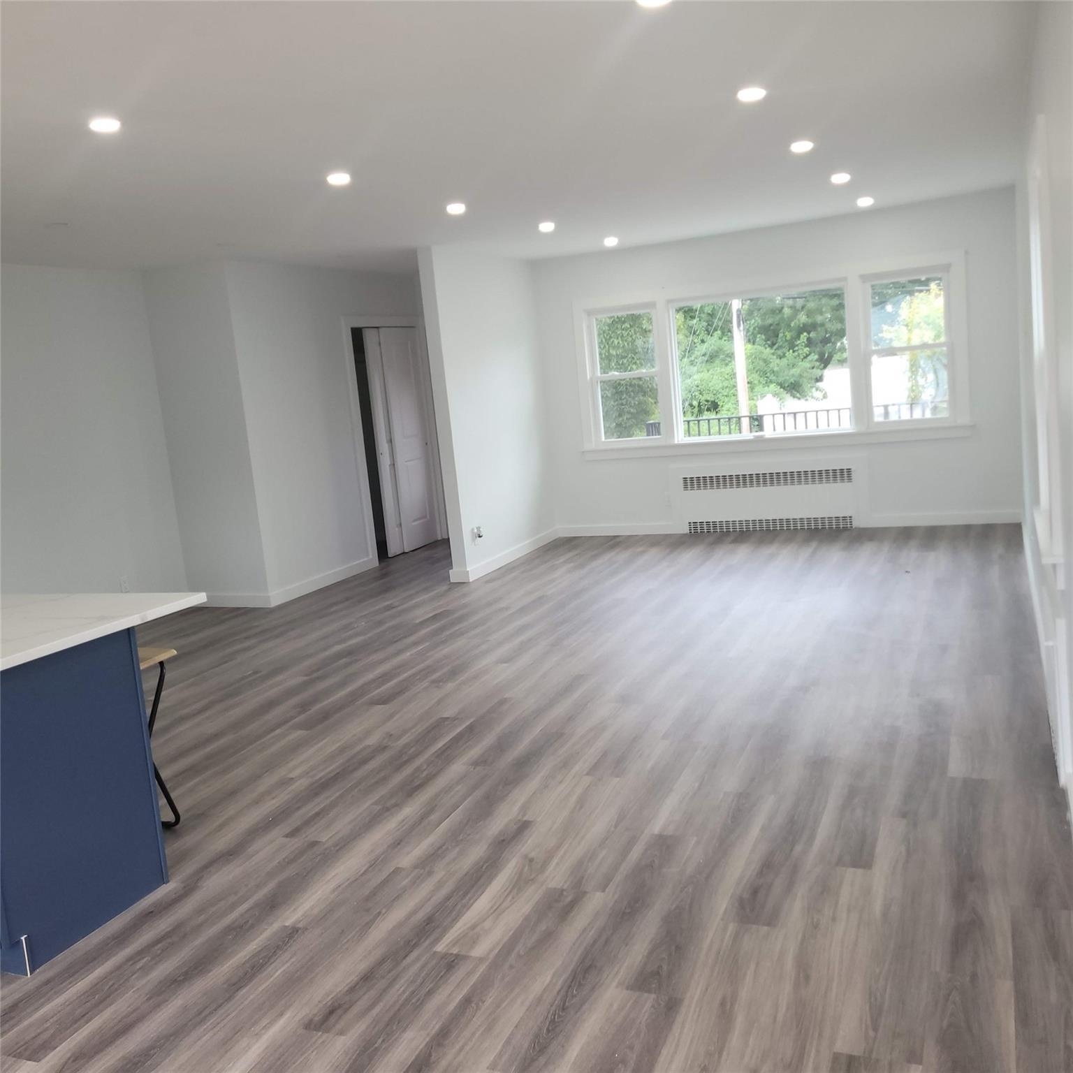 Single Family Egmont  Queens, NY 11691, MLS-829341-4
