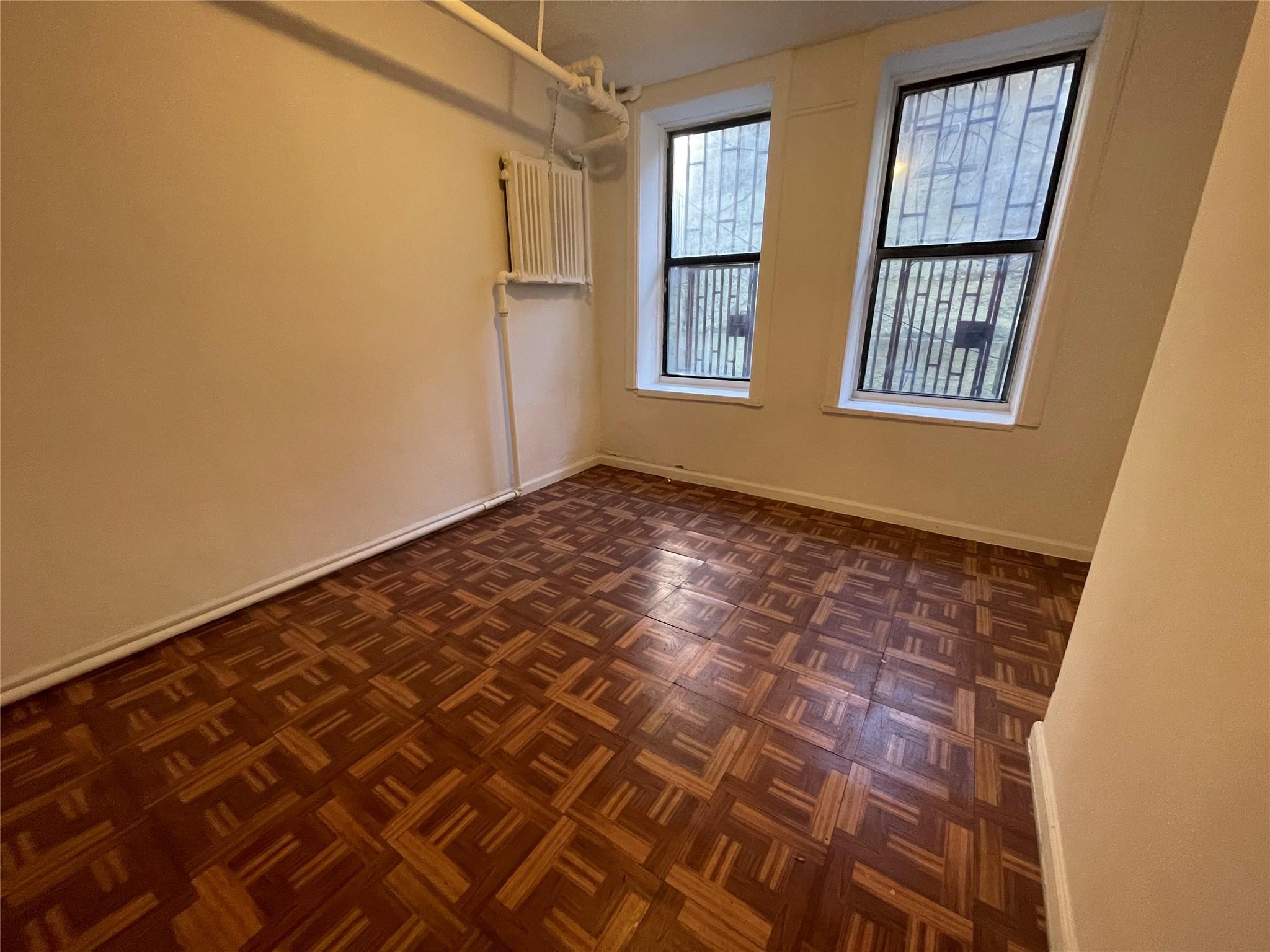 Apartment Crotona  Bronx, NY 10458, MLS-829352-10