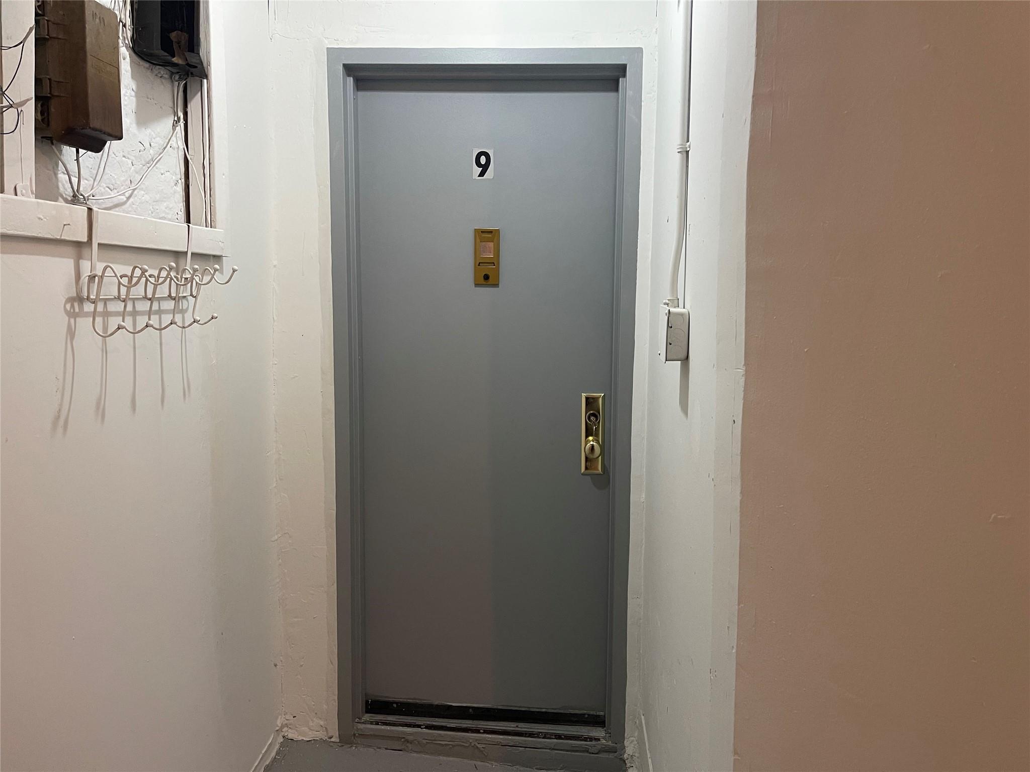Apartment Crotona  Bronx, NY 10458, MLS-829352-4