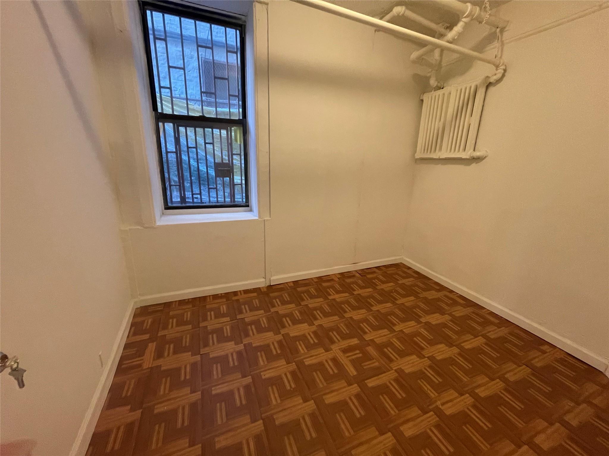 Apartment Crotona  Bronx, NY 10458, MLS-829352-6