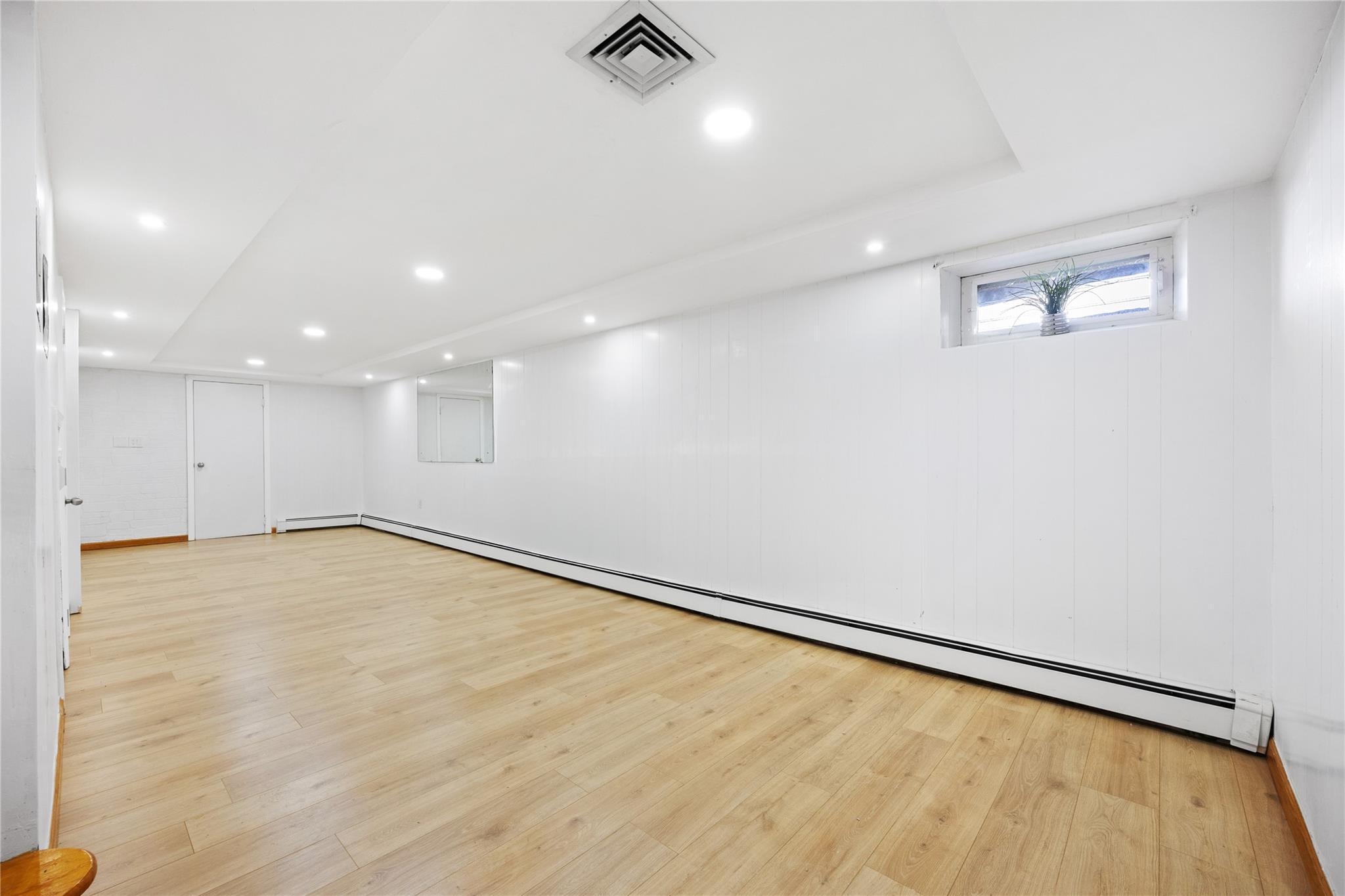 Single Family 22nd  Queens, NY 11357, MLS-829372-12